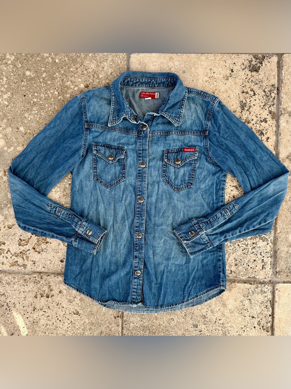 Vintage 90’s GUESS Blue Cotton Denim Button-Up Shirt Long Sleeve Point Collar M